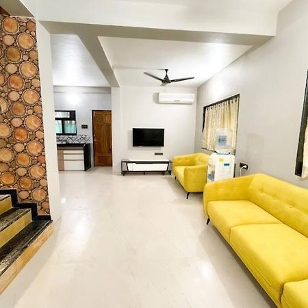 Corner House, Lonavla By Meheru-4 Bhk Villa With Pool Luaran gambar