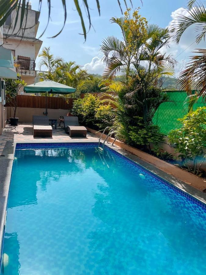 Corner House, Lonavla By Meheru-4 Bhk Villa With Pool Luaran gambar